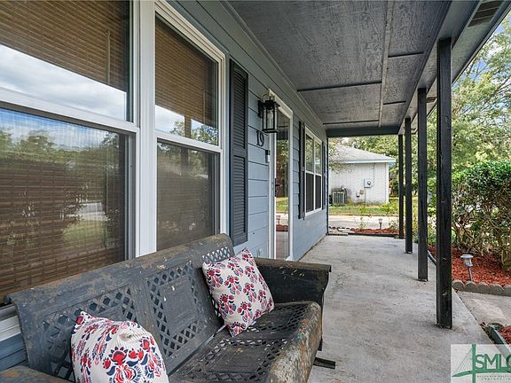 3rd image of 19 Tara Manor Drive