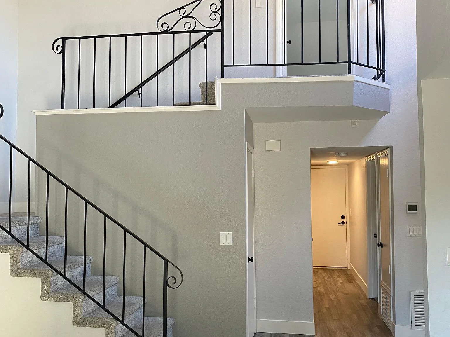 9372 Aizenberg Cir — Photo 4