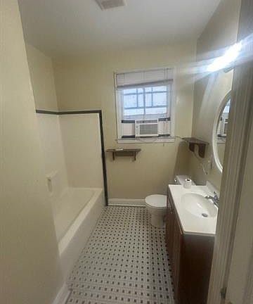 3rd image of 3123 Nashville Ave