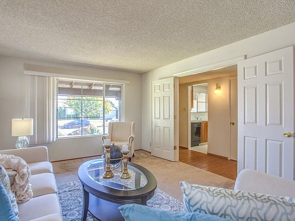 3rd image of 3109 Balmoral Dr