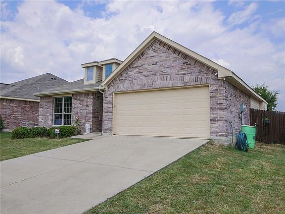 2nd image of 3427 Santa Gertrudis Dr
