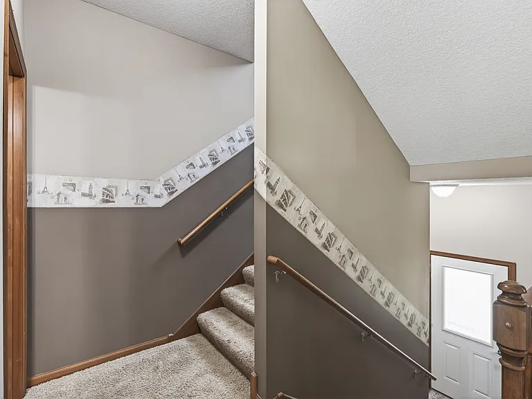 1806 Colonial Ln #4 — Photo 14