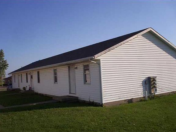 2nd image of 194 Woodsview Dr