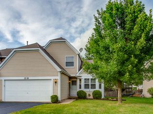 1510 Exeter Ln, South Elgin, IL 60177