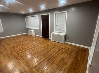 118 Cleveland St, Pawtucket, RI 02860