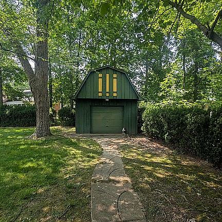 4th image of 16496 Park Lane Dr