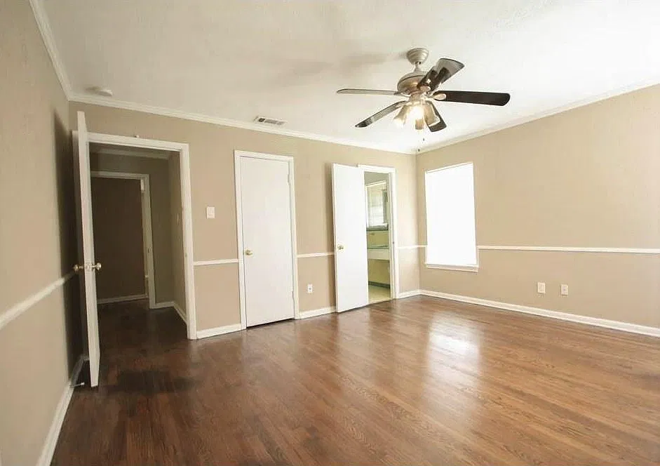4 bed, 2435 sqft, $3,850 — Photo 4