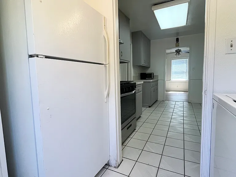 8000 Chase Ave — Photo 9