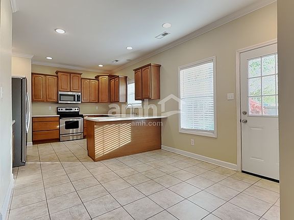 5th image of 1641 Silver Oak Ln