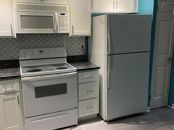 4th image of 310 Chanel Ct APT 3