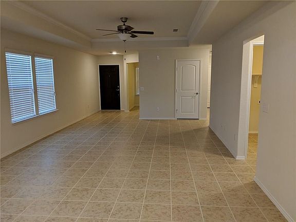 2nd image of 6895 Hickory Creek Dr