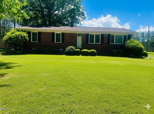 8936 Dukes Lake Rd, Zebulon, NC 27597