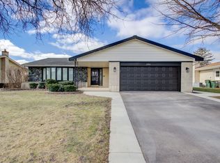 1206 S Vail Ave, Arlington Heights, IL 60005