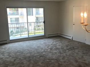 257 N State Rd APT 22D, Springfield, PA 19064