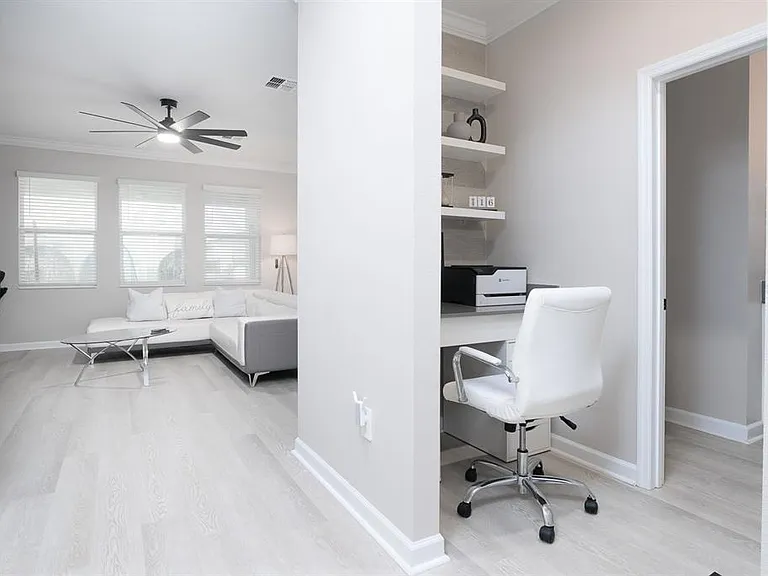 3027 Camden Way — Photo 5
