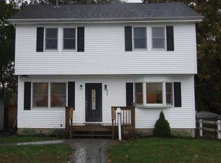 574 Clinton Ave, Belford, NJ 07718