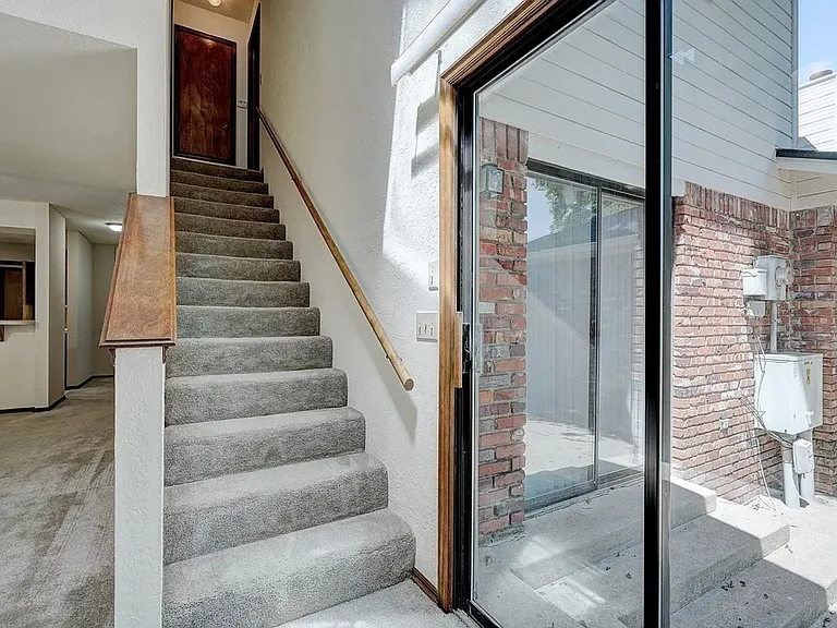 631 36th Ave NW — Photo 27