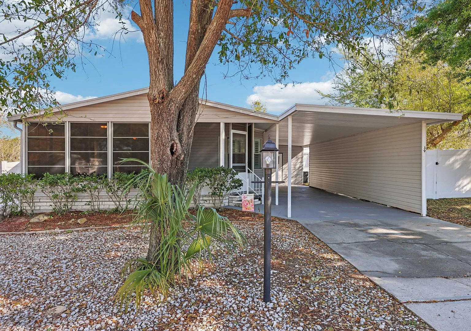 Charming Renovated 2 Bed / Bath Home in Desirable Terra Alta For Rent — Photo 1