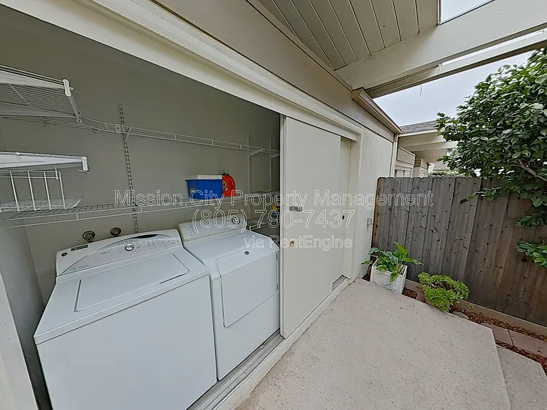 5036 Birchwood Rd — Photo 2