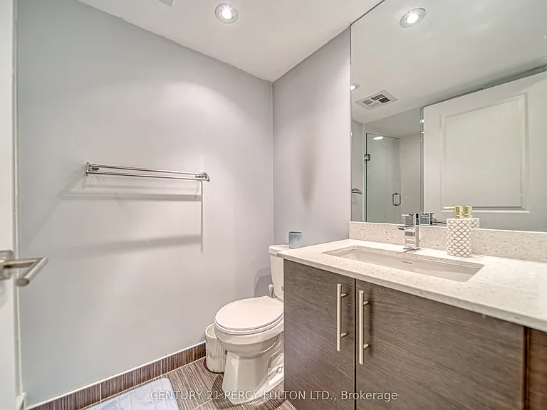 400 Adelaide St E #510 — Photo 18