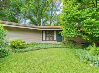 15 S 7th Ave, Iowa City, IA 52245