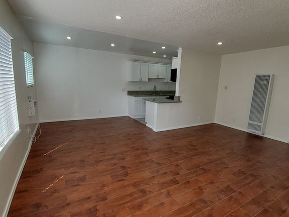 2nd image of 3759 Bagley Ave APT 5