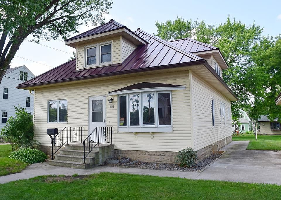 1st image of 314 Forest St