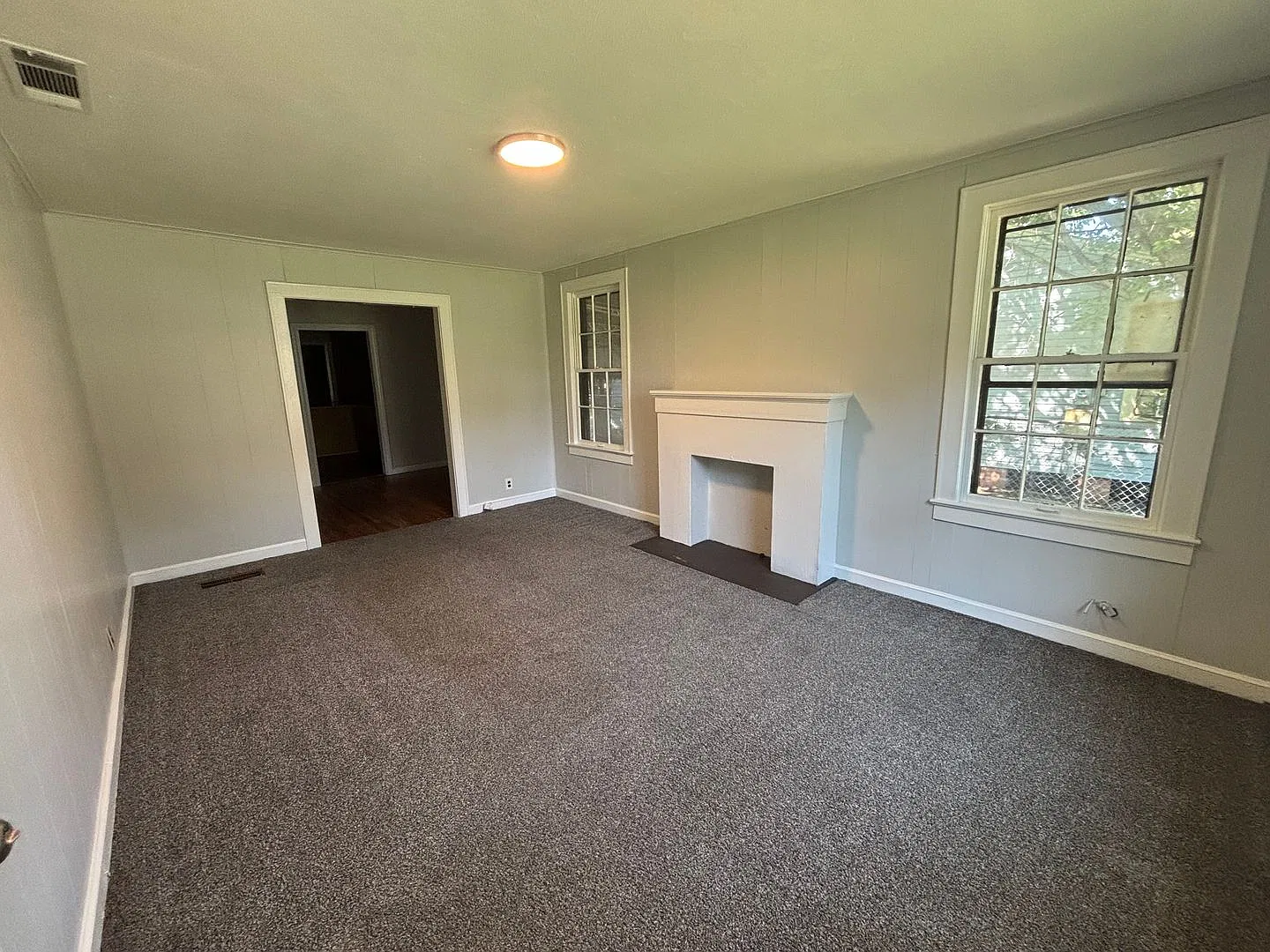 Charming 3 bedroom — Photo 3