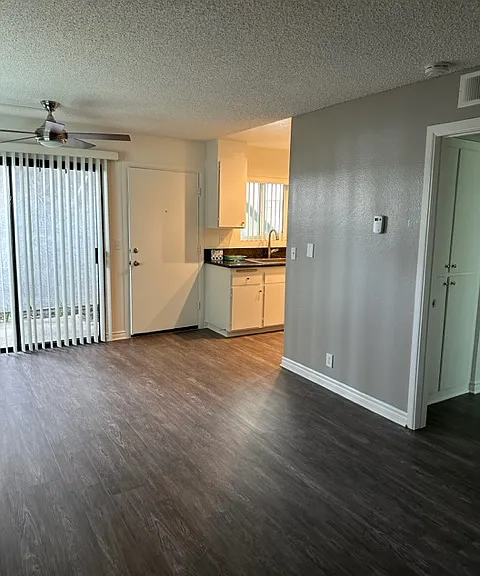 Westbay Apartments — Photo 21