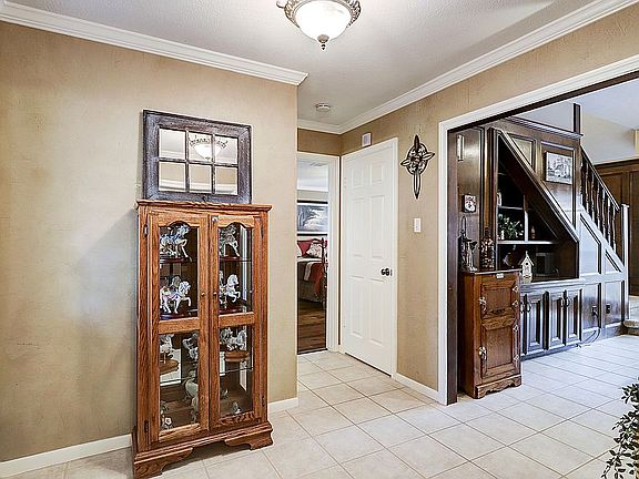 3rd image of 2306 Silver Falls Dr