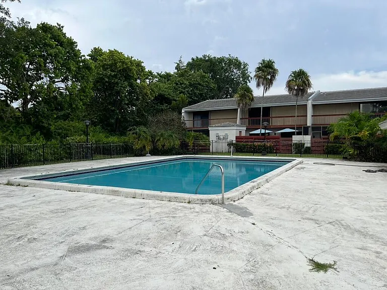 3094 Bermwood Ln #237 — Photo 38