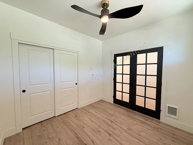 655 Oak Ave — Photo 20
