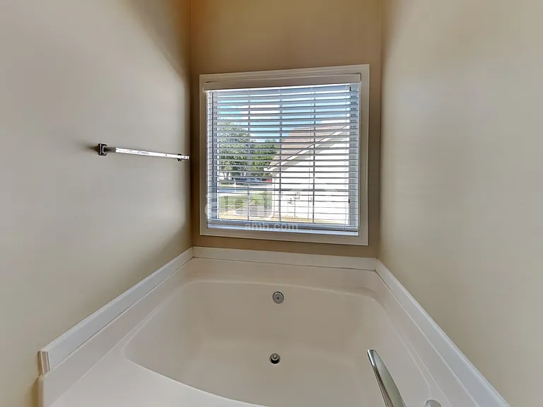 2103 Yarbrough Way — Photo 15