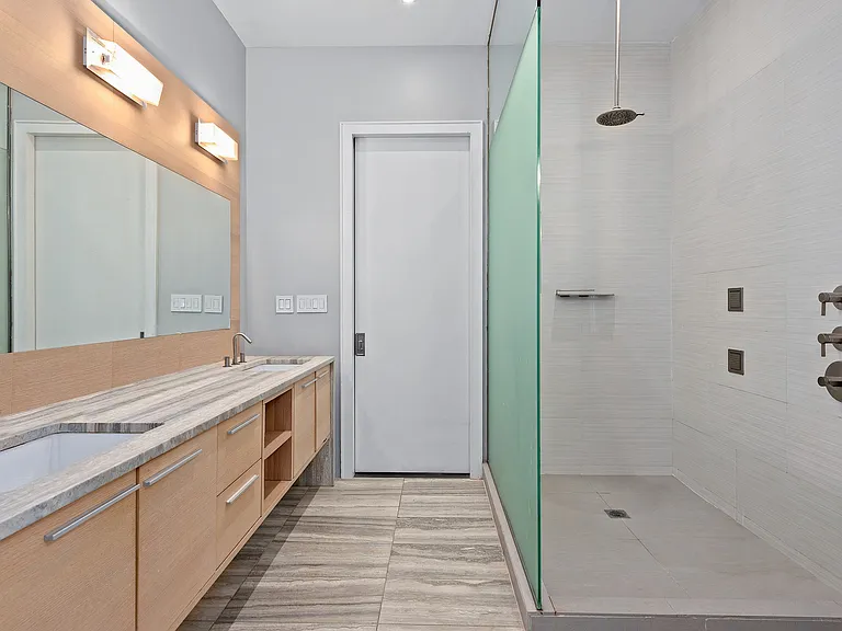 85 Leonard St #4 — Photo 12