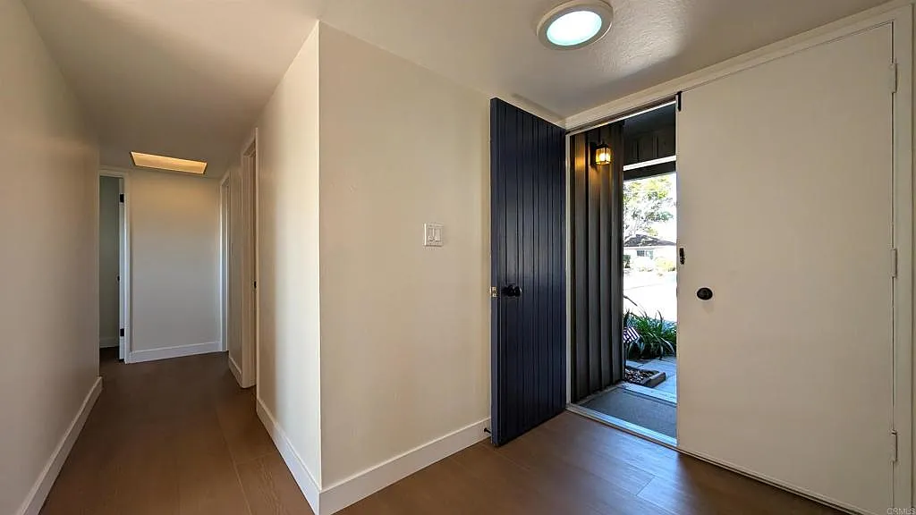 4 bed, 2.0 bath, 1500 sqft, $5,750 — Photo 3