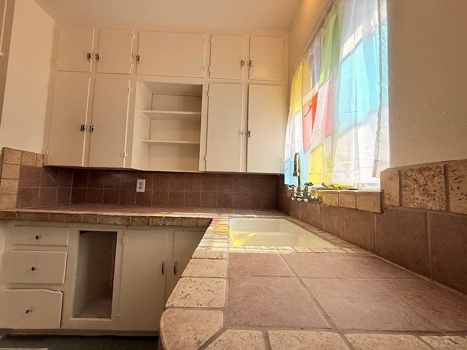 503 Princeton Dr. SE - Nob Hill Bungalow with Spacious Yard