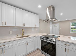 6 Woodbine Ter, Maynard, MA 01754