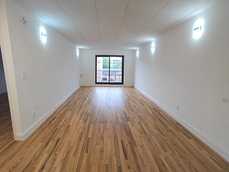 143-51 Roosevelt Ave #12E — Photo 3