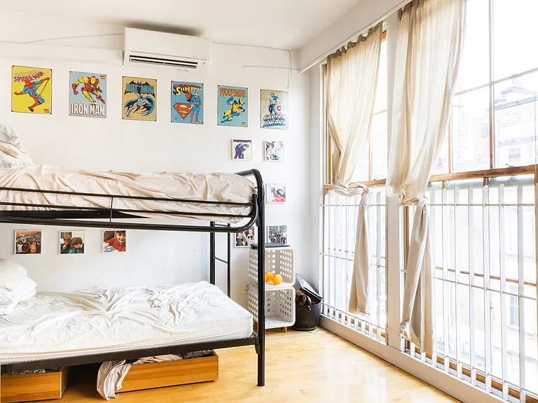 111 W 17th St #PENTHOUSE — Photo 15