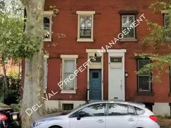 333 Saunders Ave, Philadelphia, PA 19104