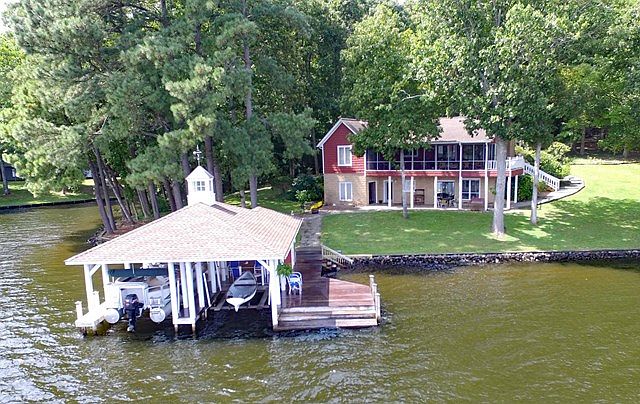 1st image of 70 Viking Ln