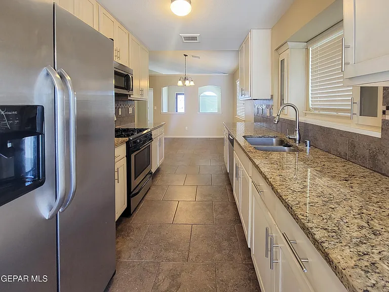 12785 Tre Maximiliano Ave — Photo 6