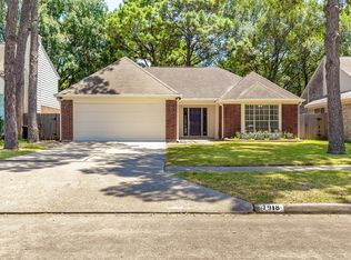 7918 Shangrila Ln, Houston, TX 77095