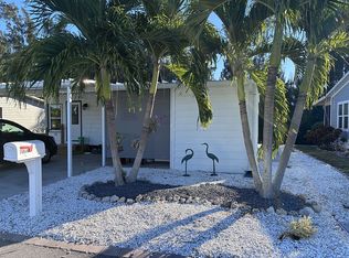 7094 Drum Dr, Saint James City, FL 33956