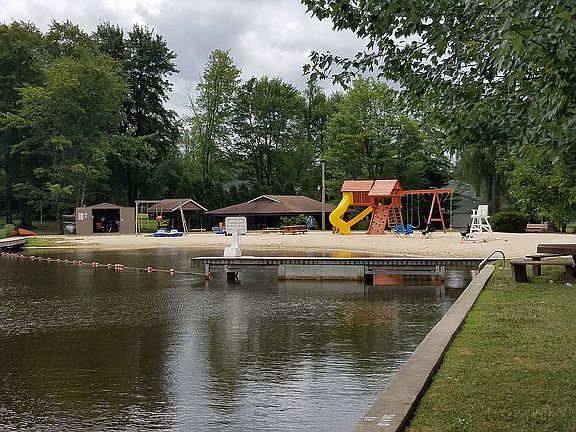 3rd image of 8895 E Pilgrim Dr