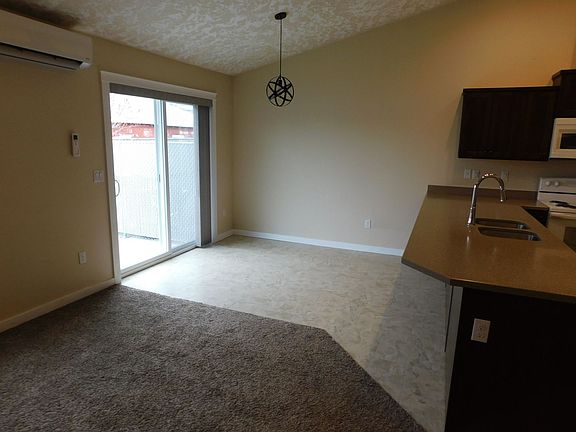 4th image of 2202-2216 E North Ave #2212