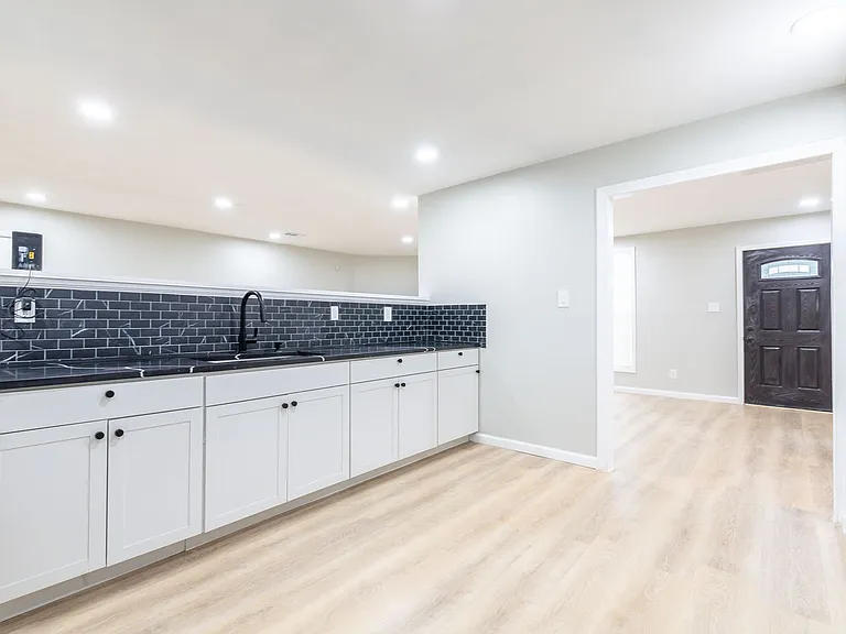 1000 Rampart Pl — Photo 14