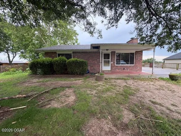 902 E Market St, Diamond, MO 64840