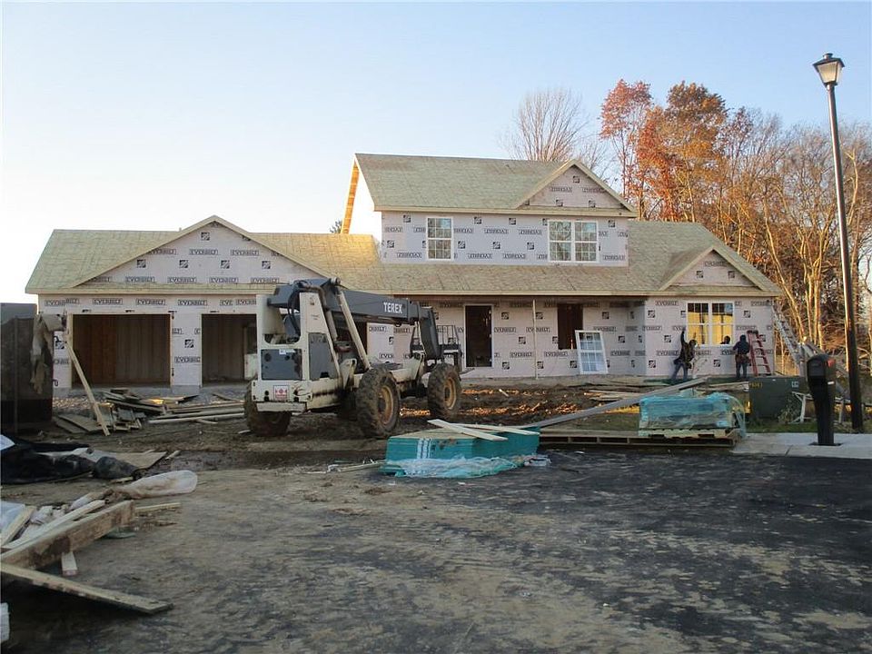 1st image of 195 Abbey Ln