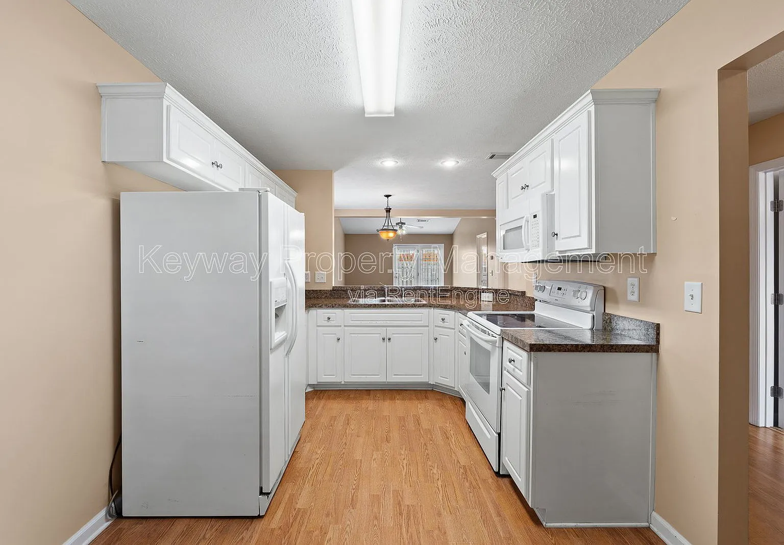 2 bed, 2.0 bath, 1105 sqft, $1,245 — Photo 4